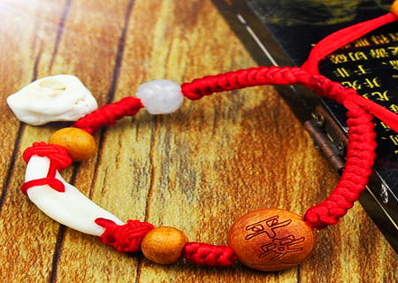 什么属相不能带狗牙