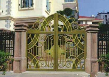 别墅院子大门朝向风水