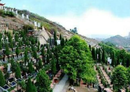 公墓风水选择讲究 公墓风水选择讲究