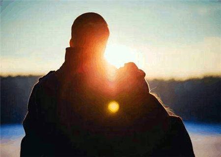 婚姻来的迟的女命八字 婚姻来的迟的女命八字