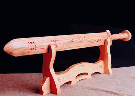 桃木剑的风水作用有哪些 桃木剑的风水作用有哪些