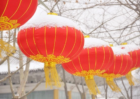 家门口挂灯笼风水好吗 家门口挂灯笼风水好吗