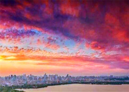 八字流霞是何意 八字流霞是何意