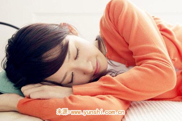 睡觉姿势看一生运势