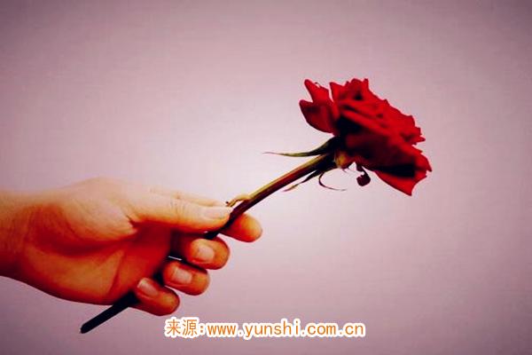 男人桃花充沛长什么样