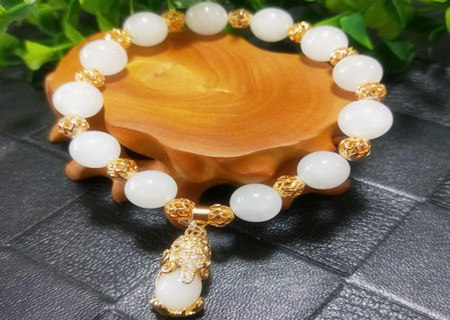 男人佩戴什么有利于财运 男人佩戴什么有利于财运