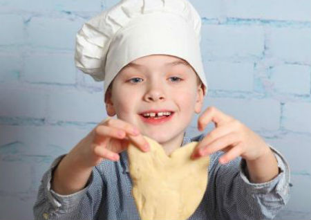 屈姓男孩取名顺口好听