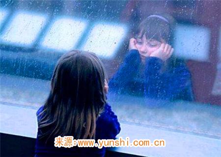 天生孤僻之人的八字特征 天生孤僻之人的八字特征