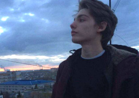 颜姓男孩比较顺口的名字