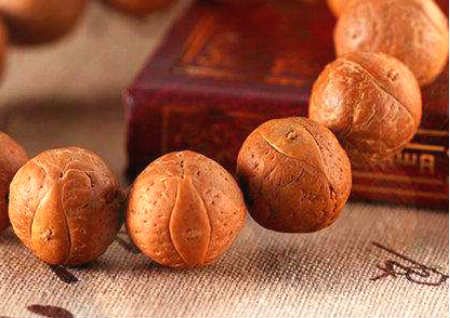 男人戴龙眼还是凤眼菩提好 男人戴龙眼还是凤眼菩提好