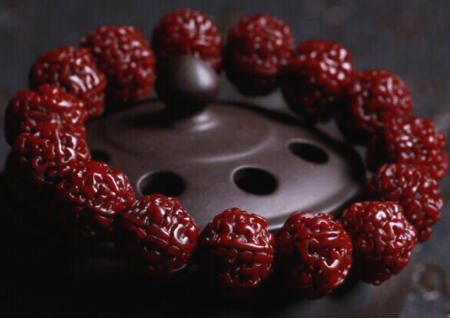 金刚菩提手串配饰什么好 金刚菩提手串配饰什么好