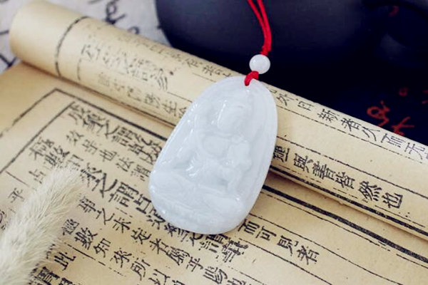 戴大势至菩萨的好处 戴大势至菩萨的好处