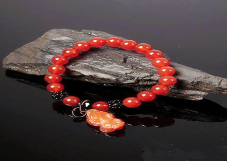 红玛瑙手链佩戴的忌讳 红玛瑙手链佩戴的忌讳