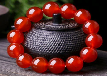 红玛瑙手链佩戴的忌讳 红玛瑙手链佩戴的忌讳