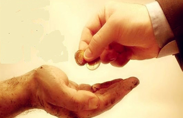 小气自私的男人八字 小气自私的男人八字