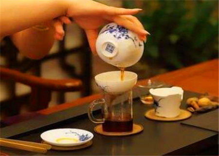 有文雅气息的八字特征 有文雅气息的八字特征