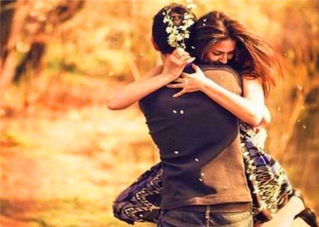 受老公疼爱的女命八字 受老公疼爱的女命八字