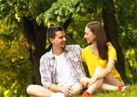 受老公疼爱的女命八字 受老公疼爱的女命八字