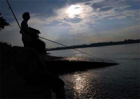 无斗志没出息的八字特征 无斗志没出息的八字特征