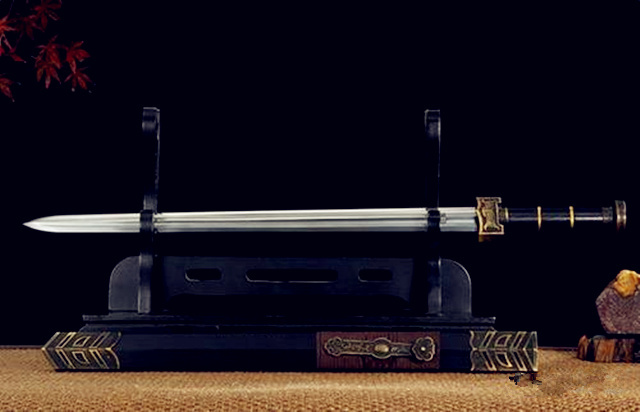 家里摆放刀剑有什么的作用? 家里摆放刀剑有什么的作用?