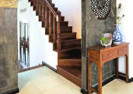 室内楼梯对着大门好不好 室内楼梯对着大门好不好