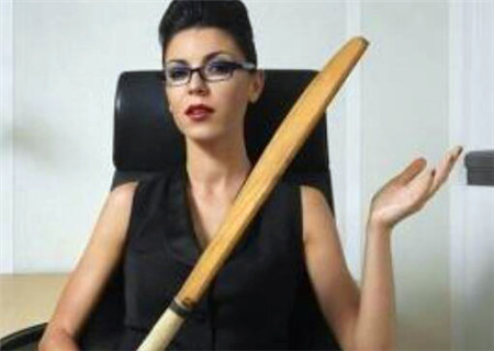 性格强硬的女命八字特征 性格强硬的女命八字特征