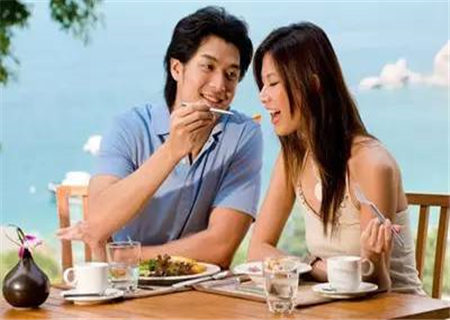 能得丈夫疼爱的女命八字 能得丈夫疼爱的女命八字