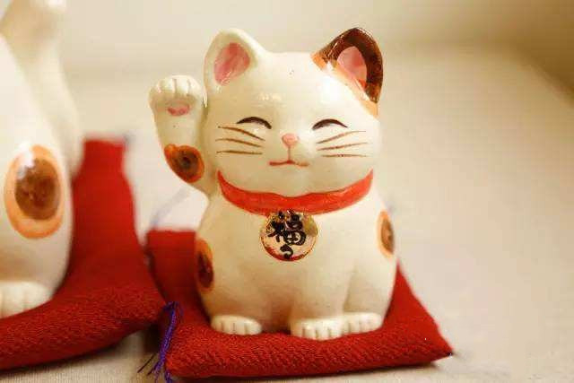 鞋柜上摆什么摆件风水好