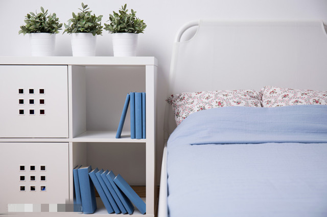 儿童床头柜摆放什么有利睡眠和学习 儿童床头柜摆放什么有利睡眠和学习