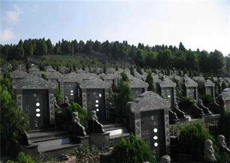 坟墓朝向的风水讲究