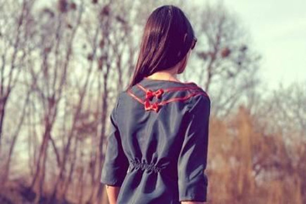 易错失良缘的女命八字特征 易错失良缘的女命八字特征