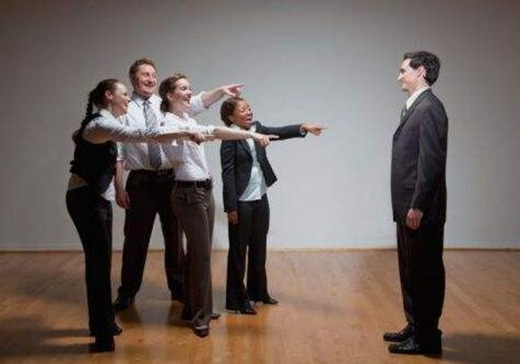 什么八字没有朋友 什么八字没有朋友