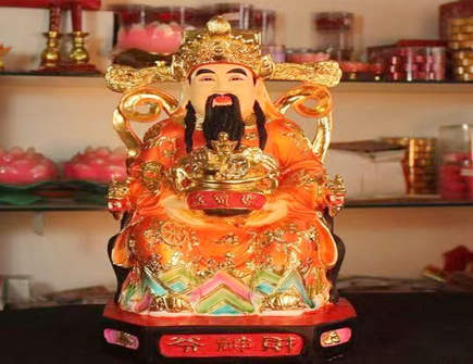 如何正确的摆放财神爷