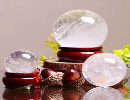 水晶球该如何选择摆放位置 水晶球该如何选择摆放位置