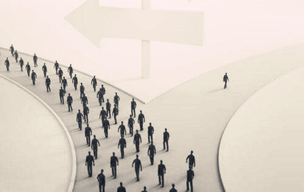 八字中比肩的定义.jpg 八字中比肩的定义.jpg