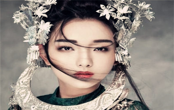 七杀重的女命.jpg 七杀重的女命.jpg