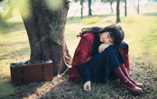 精神外遇的女命八字.jpg 精神外遇的女命八字.jpg