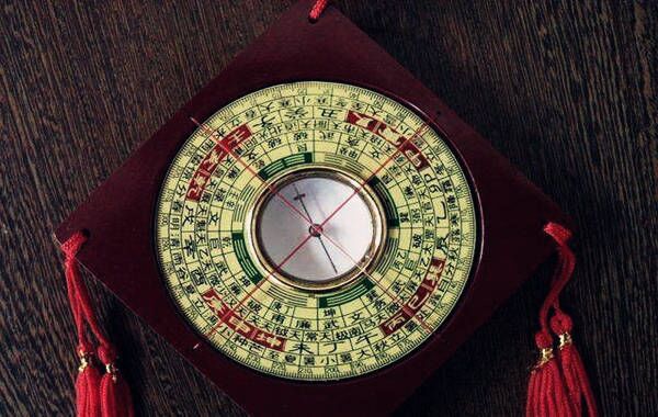 八字年柱的含义 八字年柱的含义