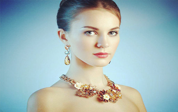 八字火太旺的女人