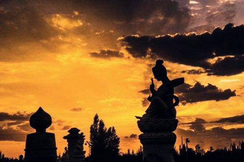 八字炉中火命是什么意思 八字炉中火命是什么意思