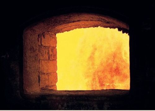 八字炉中火命是什么意思 八字炉中火命是什么意思