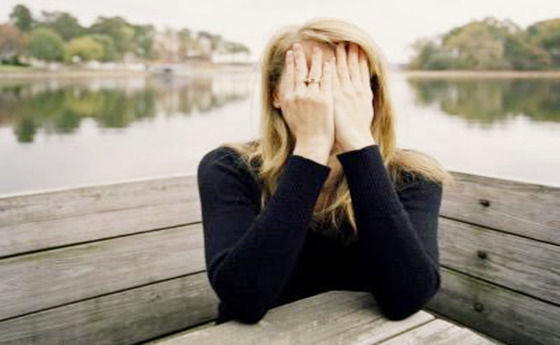 性格抑郁的八字