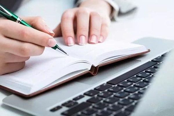 擅长写作的八字特征.jpg 擅长写作的八字特征.jpg