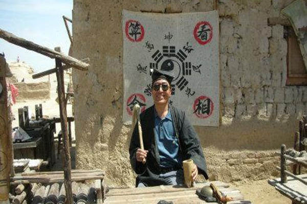 披露盲师看死亡的方法.jpg 披露盲师看死亡的方法.jpg