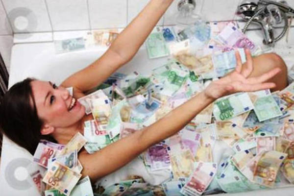 2021年财色兼收的八字特征