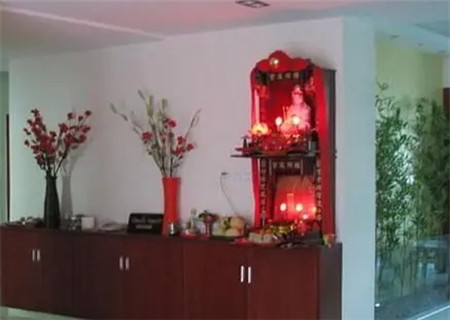 家居风水中神位摆放注意事项 家居风水中神位摆放注意事项