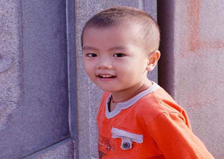 男孩生辰八字取名.jpg 男孩生辰八字取名.jpg