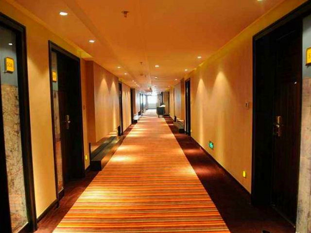 订酒店不要住最后一个房间
订酒店不要住最后一个房间