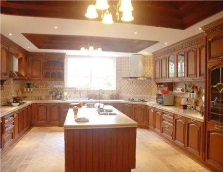 别墅厨房在哪个方位最好