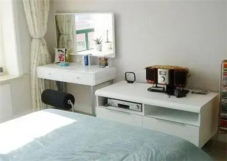 卧室镜子摆放最佳位置 卧室镜子摆放最佳位置